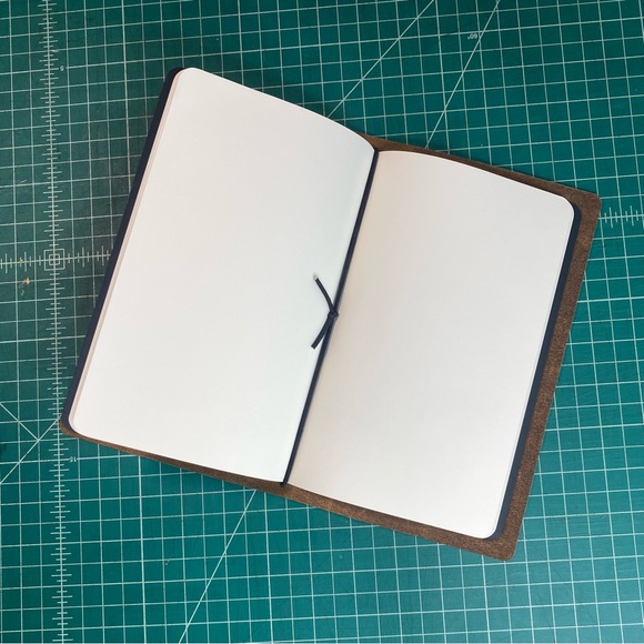 Large Journal Cover. Black sheen leather, brown interior 9x 5.5”Free Insert - Picture 4 of 7